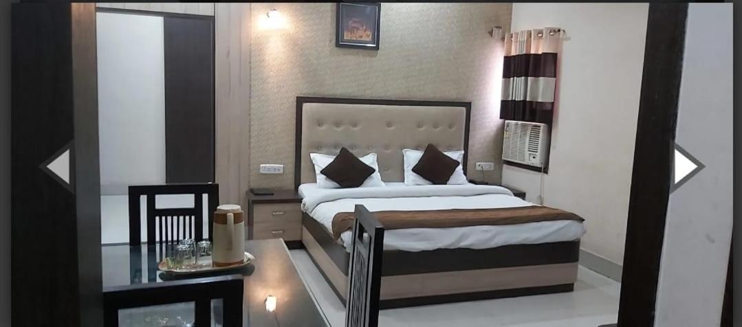 Hotel Soni International Khalilabad Екстериор снимка